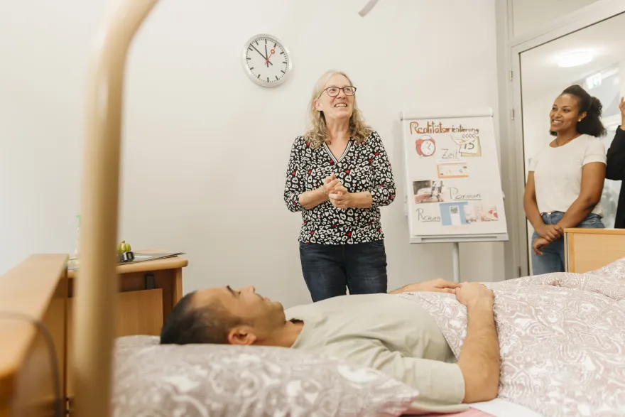 Weiterbildungen für Pflegehelfende SRK