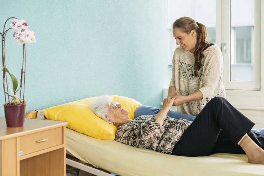 Betreuung und Pflege, basale Stimulation